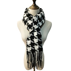 WOVEN HOUNDSTOOTH SCARF