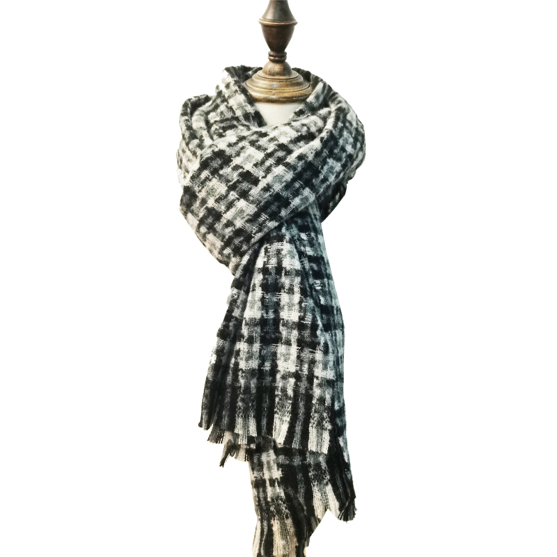 WOVEN HOUNDSTOOTH SCARF